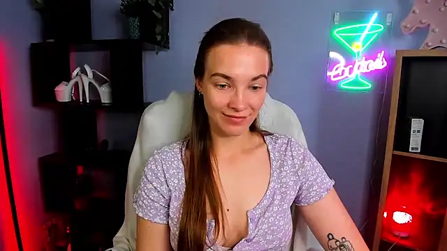 Snapshot of kenzie_x chatting on September 18, 2025, 6:38 am kenzie x online show from September 18, 2025, 6:38 am