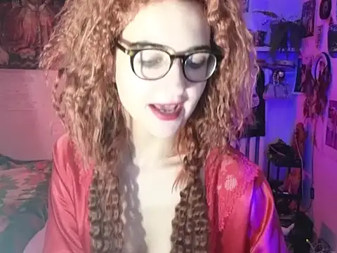 Snapshot of TatianaRomanov chatting on April 10, 2026, 8:16 pm TatianaRomanov online show from April 10, 2026, 8:16 pm