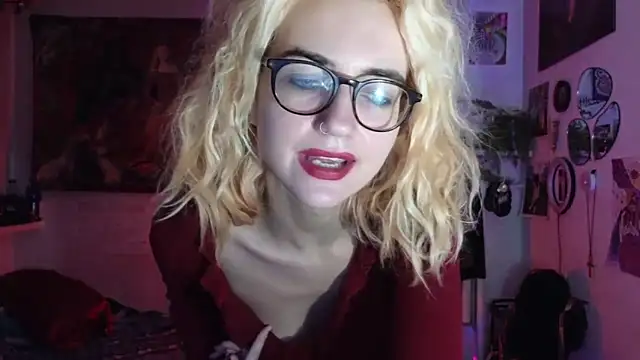 Snapshot of TatianaRomanov chatting on March 23, 2026, 9:25 pm TatianaRomanov online show from March 23, 2026, 9:25 pm