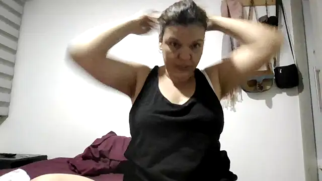 MarilynDavies online show from September 23, 2025, 12:06 am