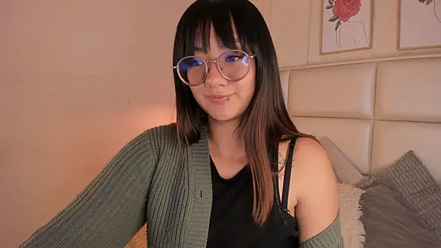 Aily Yozuko online show from August 4, 2026, 2:16 am