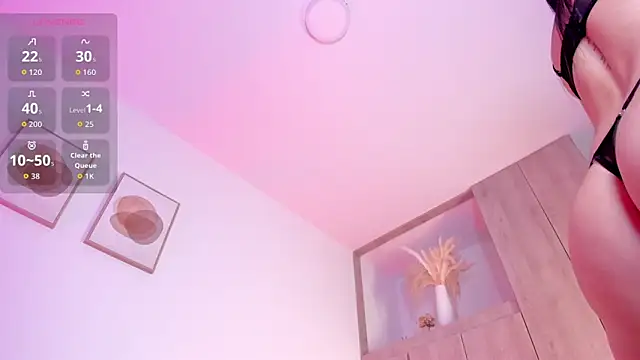 Mia 222 online show from April 5, 2026, 10:55 am