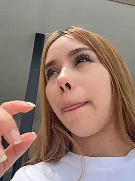 Snapshot of CarolineGraceX chatting on March 3, 2026, 4:36 pm CarolineGraceX online show from March 3, 2026, 4:36 pm