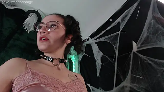 Tanya WorldBondage online show from November 14, 2025, 12:47 am