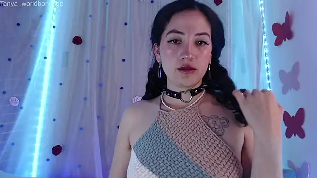 Snapshot of Tanya_WorldBondage chatting on April 4, 2026, 12:28 am Tanya WorldBondage online show from April 4, 2026, 12:28 am