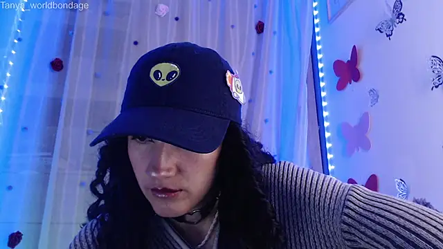 Snapshot of Tanya_WorldBondage chatting on April 13, 2026, 1:09 am Tanya WorldBondage online show from April 13, 2026, 1:09 am