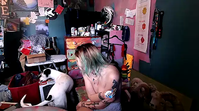 Snapshot of Esteem369 chatting on February 28, 2025, 5:26 pm Esteem369 online show from February 28, 2025, 5:26 pm