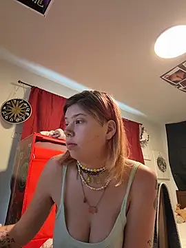 Snapshot of Esteem369 chatting on November 20, 2025, 6:08 pm Esteem369 online show from November 20, 2025, 6:08 pm