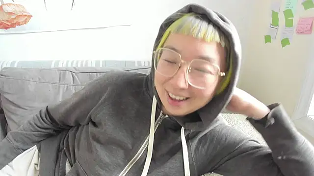 luxgray online show from March 21, 2026, 8:57 pm