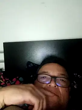 Anuviss lxx online show from October 26, 2025, 4:35 am