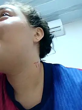 Liancy online show from November 7, 2025, 3:11 am