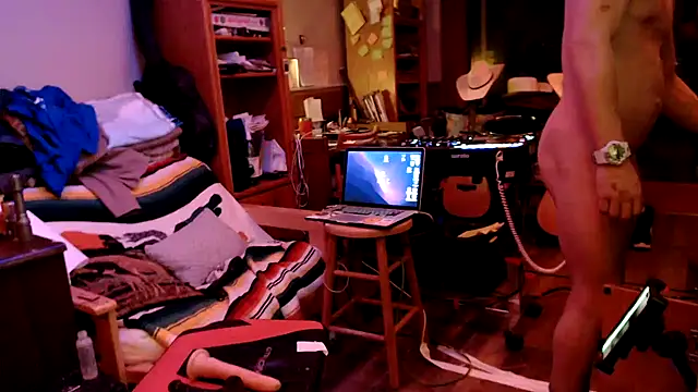 tongueispowerr6d9 online show from February 11, 2025, 8:58 am