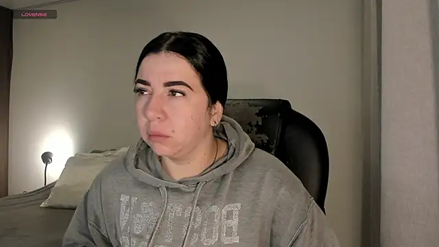 Im coco online show from November 26, 2025, 9:42 am