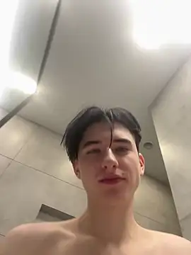 AmondCor online show from December 6, 2024, 2:33 pm