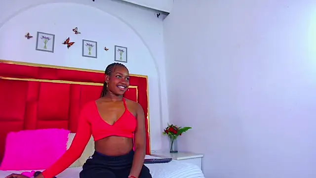 CoralHarrinson online show from December 3, 2025, 8:19 pm