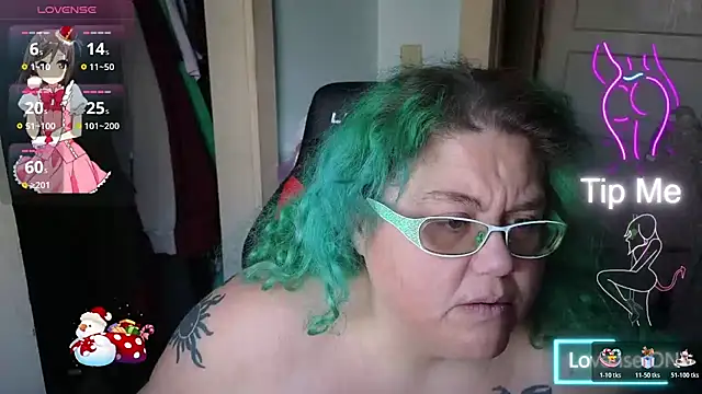 EmberCum online show from November 12, 2025, 1:26 pm