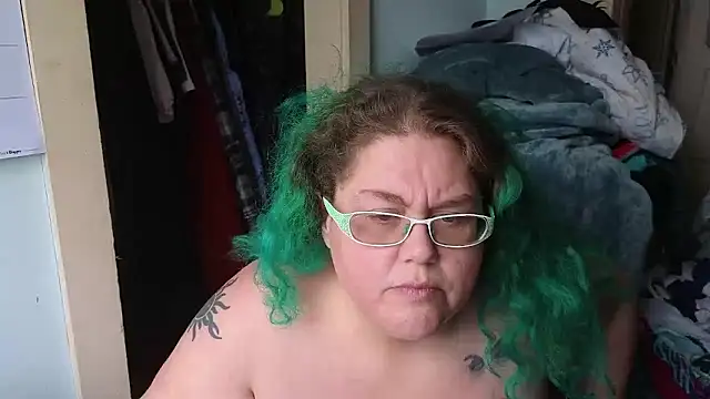 EmberCum online show from January 9, 2026, 4:03 pm