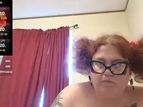 Snapshot of EmberCum chatting on March 8, 2025, 9:51 pm EmberCum online show from March 8, 2025, 9:51 pm
