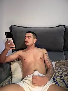 Snapshot of PedroKriocaX chatting on January 24, 2025, 3:00 am PedroKriocaX online show from January 24, 2025, 3:00 am