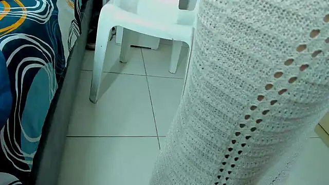 Laizasamantha2 online show from March 6, 2025, 8:37 pm