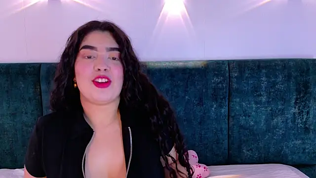 AgathaLynx online show from October 27, 2025, 10:38 am