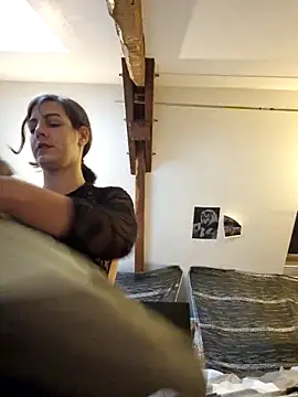 Snapshot of LoLa-69-X chatting on November 25, 2025, 12:05 pm LoLa-69-X online show from November 25, 2025, 12:05 pm