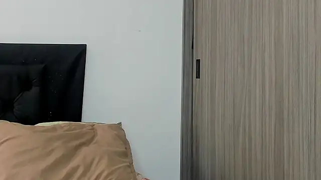 Snapshot of alex_connorr chatting on January 28, 2025, 2:31 pm alex connorr online show from January 28, 2025, 2:31 pm