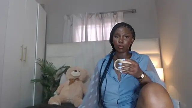 naughtyblackdolie online show from February 15, 2026, 7:51 am