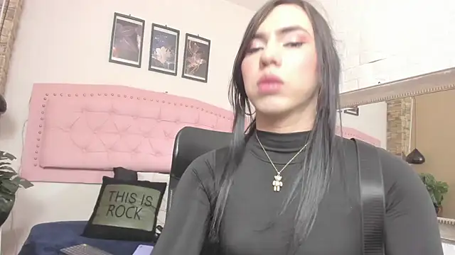 Snapshot of diosagolden chatting on March 22, 2025, 9:10 pm diosagolden online show from March 22, 2025, 9:10 pm