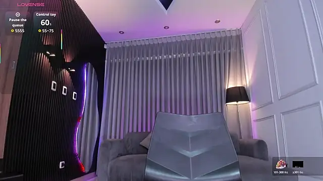 Anna parkker  online show from October 25, 2025, 7:36 pm