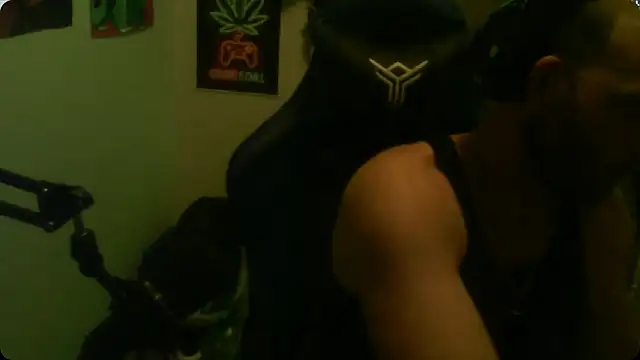 Snapshot of GeneralXMillyX chatting on October 14, 2025, 7:20 am GeneralXMillyX online show from October 14, 2025, 7:20 am