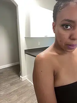 juicyyy323 online show from September 20, 2025, 9:20 pm