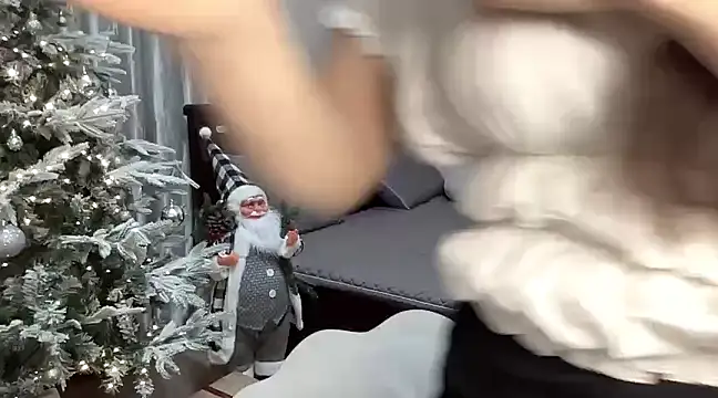 Henna192 online show from December 19, 2024, 4:46 pm