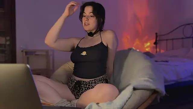 OohBunny online show from March 7, 2026, 4:45 pm