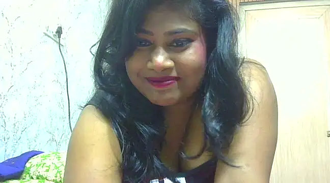 sexy roma online show from March 8, 2025, 6:05 pm