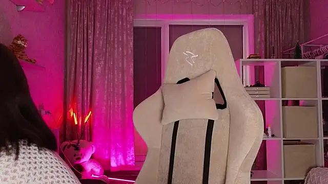 Snapshot of Katy_perry_ chatting on March 5, 2025, 2:36 am Katy perry online show from March 5, 2025, 2:36 am