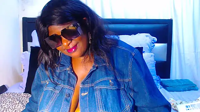 DARKBUSTY030 online show from March 25, 2026, 6:07 pm