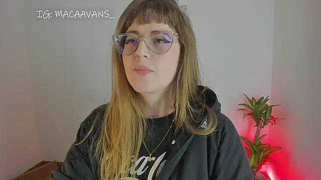 Snapshot of tekila__ chatting on March 6, 2026, 11:00 pm tekila online show from March 6, 2026, 11:00 pm