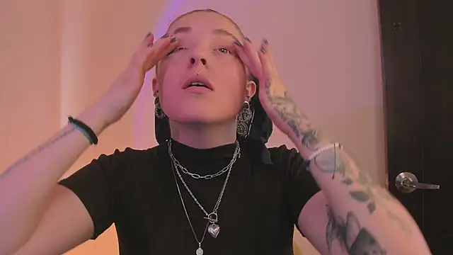 tekila   online show from February 8, 2025, 5:29 pm