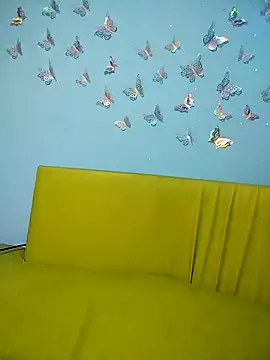 Snapshot of evelyn_prince1 chatting on October 8, 2025, 9:44 am evelyn prince1 online show from October 8, 2025, 9:44 am