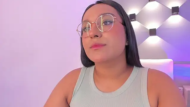 ellamontoya online show from March 17, 2025, 5:12 am