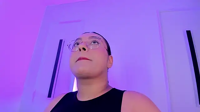 ellamontoya online show from November 14, 2025, 1:15 pm