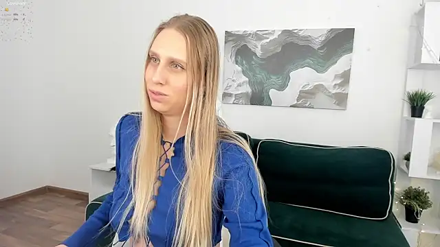 Snapshot of miissblonde chatting on March 19, 2025, 2:48 am miissblonde online show from March 19, 2025, 2:48 am