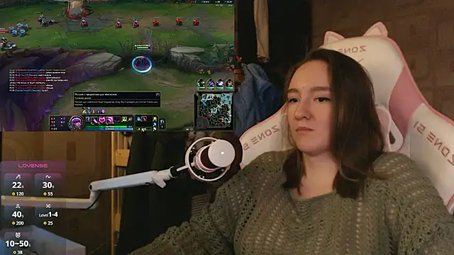 Snapshot of MoonlishSiren chatting on March 27, 2026, 8:43 pm MoonlishSiren online show from March 27, 2026, 8:43 pm