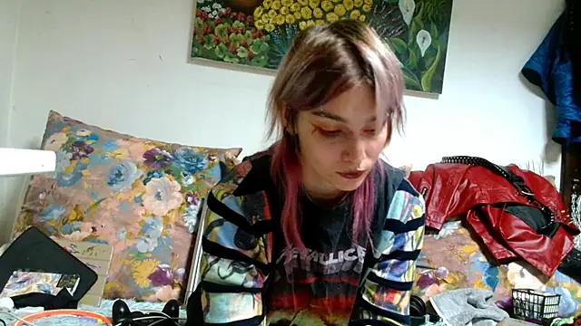 Sophie Bell online show from October 16, 2025, 6:49 pm