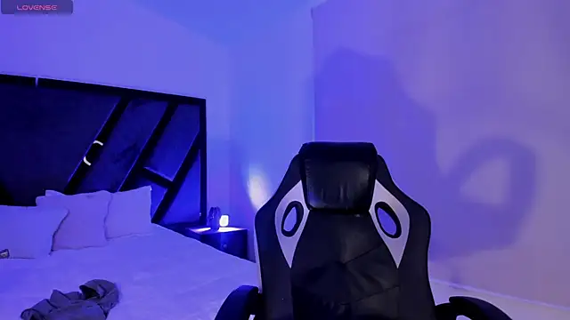 Snapshot of MelodyBliss chatting on March 31, 2026, 11:07 pm MelodyBliss online show from March 31, 2026, 11:07 pm