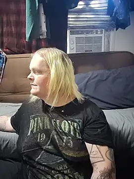 Snapshot of Trans_Girl_next_door420 chatting on June 16, 2026, 11:05 pm Trans Girl next door420 online show from June 16, 2026, 11:05 pm