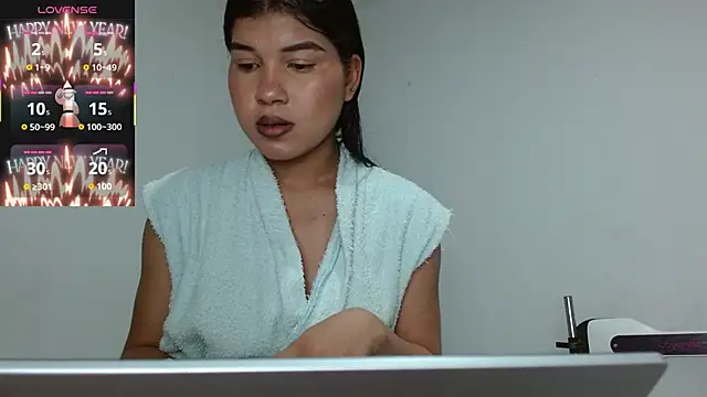 SophiaMeyerst online show from October 29, 2025, 2:27 pm