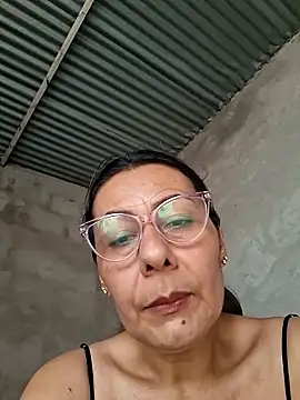 Snapshot of Mia-funny20 chatting on March 25, 2026, 8:08 pm Mia-funny20 online show from March 25, 2026, 8:08 pm