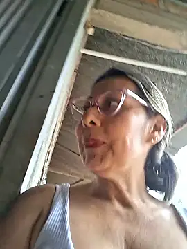 Mia-funny20 online show from January 15, 2026, 8:56 pm